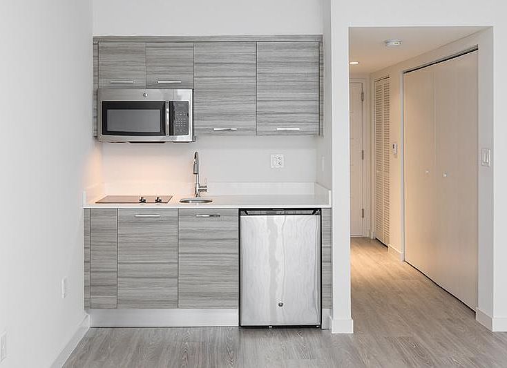 2nd image of 1800 N Bayshore Dr #440