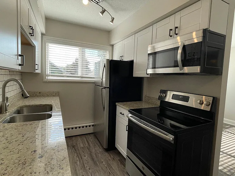 639 23rd Ave NE #25 — Photo 21