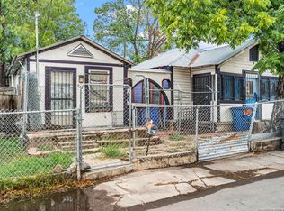 924 Montezuma St, San Antonio, TX 78207