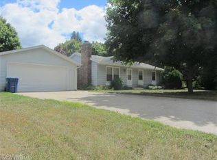 3920 Jupiter Ave NE, Grand Rapids, MI 49525