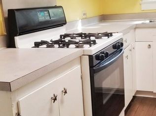 1207 Pickens St, Hanahan, SC 29410