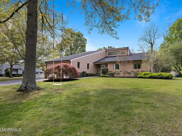 10 Old Farm Road, Tinton Falls, NJ 07724