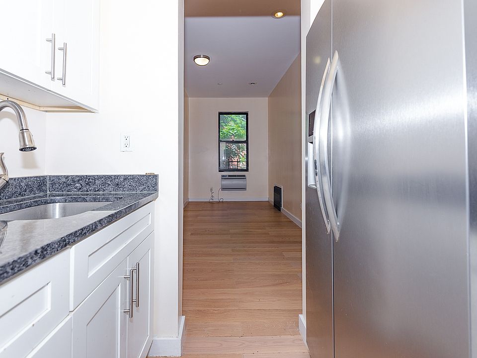 1st image of 669 E 21st St #X8
