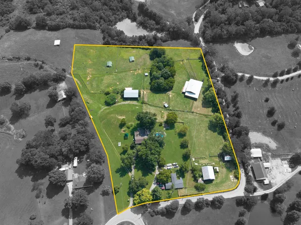 7812 E Bend Rd, Burlington, KY 41005