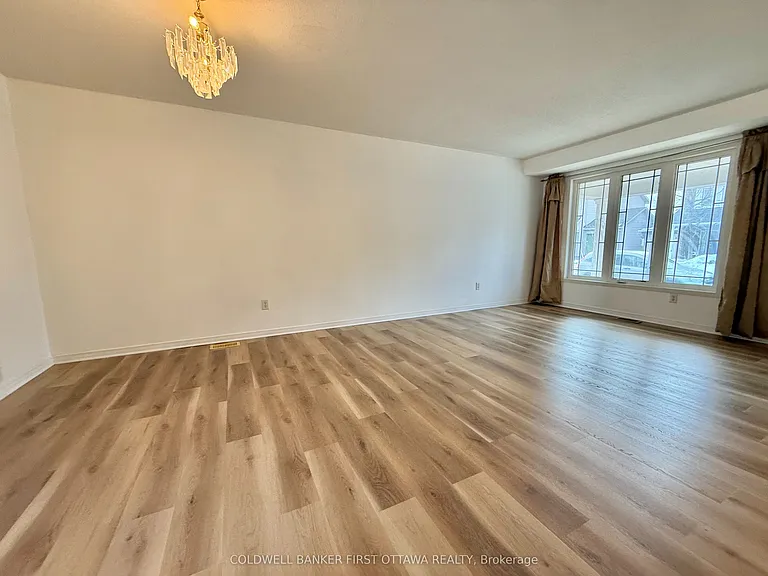 805 Taradale Dr — Photo 6