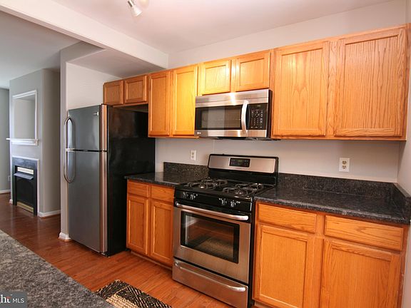 4th image of 4507 Luau Ct