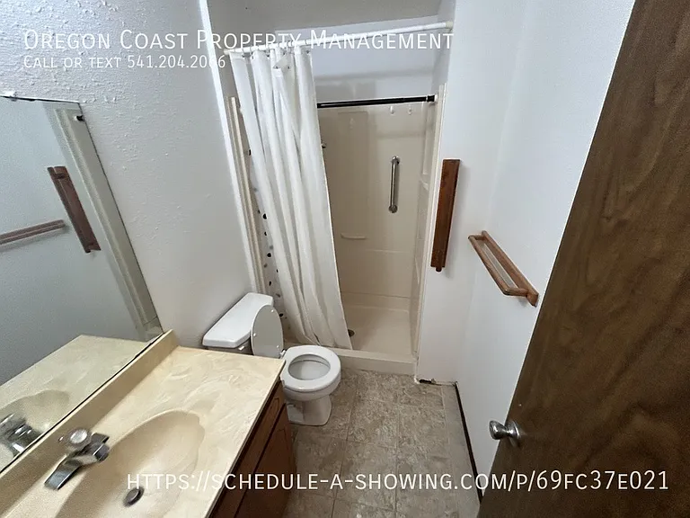 3940 Evergreen Ave #3 — Photo 5