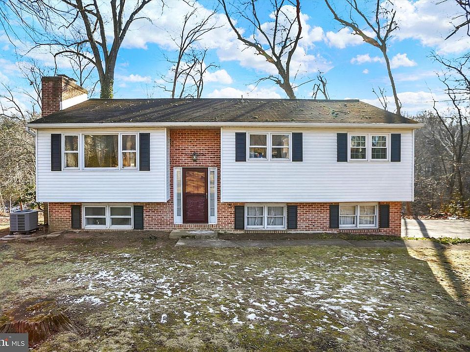 1st image of 60 Vista Cir