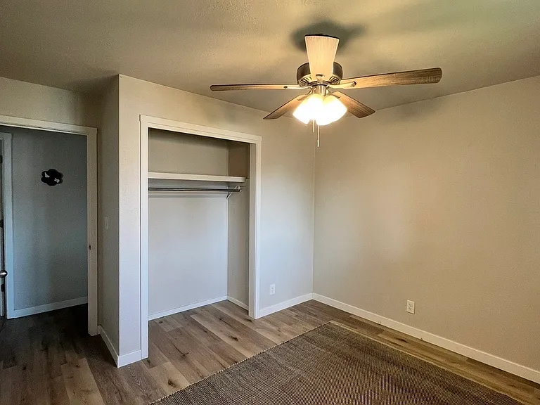 412 W Colorado Ave — Photo 8