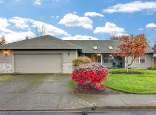 1446 NE Hoffman Dr, McMinnville, OR