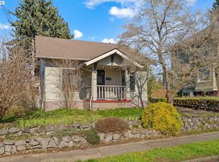 3805 SE Mall St, Portland, OR 97202