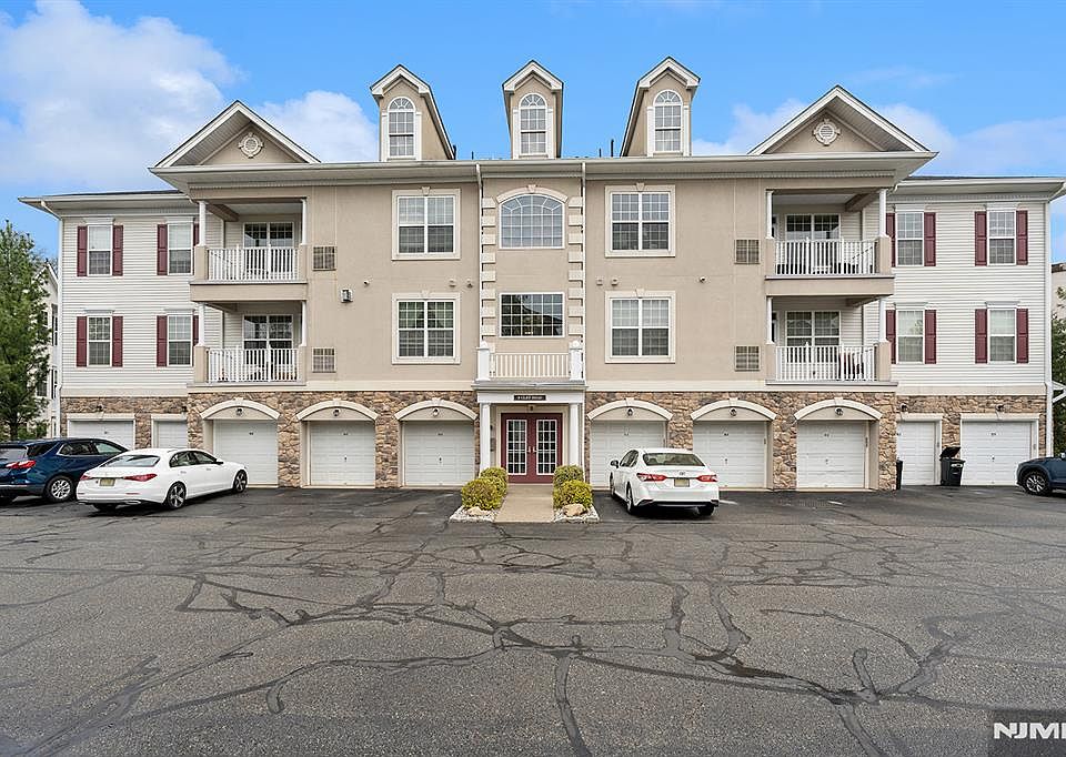 1st image of 8 Cliff Rd APT B3
