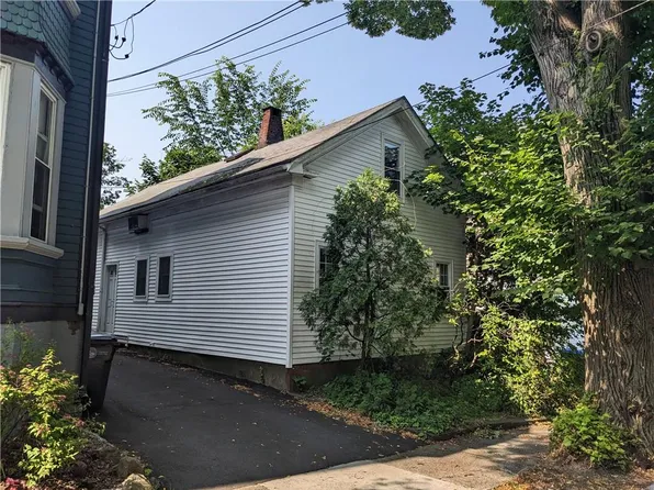 183 Howell St, Providence, RI 02906
