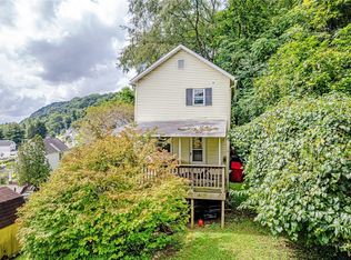 318 Harrison Ave, Vandergrift, PA 15690