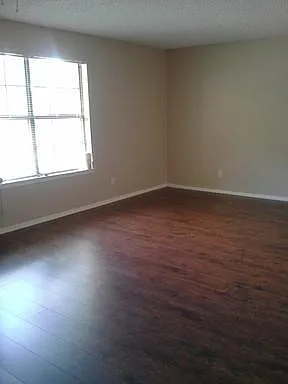 1819 Westminster St #203 — Photo 7