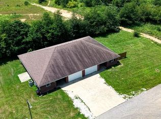 135 Wood Ln, Hodgenville, KY 42748
