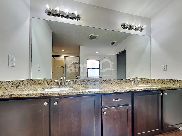 11870 Thicket Wood Dr — Photo 14