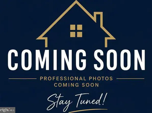 241 W North St, Waynesboro, PA 17268