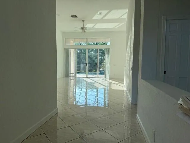 2690 Oakmont — Photo 3