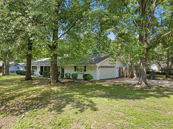2nd image of 1015 Brookside Pkwy