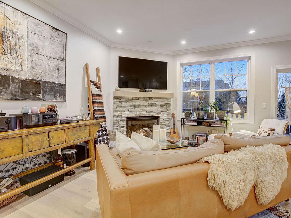 Drumlin Crossing Townhomes 1204 S Main St Lake Mills WI Zillow