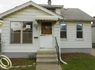 1858 Euclid St, Lincoln Park, MI 48146