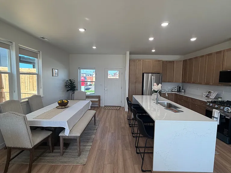 828 Spaniel Ln — Photo 4