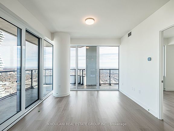 3rd image of 448 Burnhamthorpe Rd W #3908