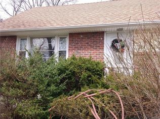 3 Debaun Pl, Spring Valley, NY 10977