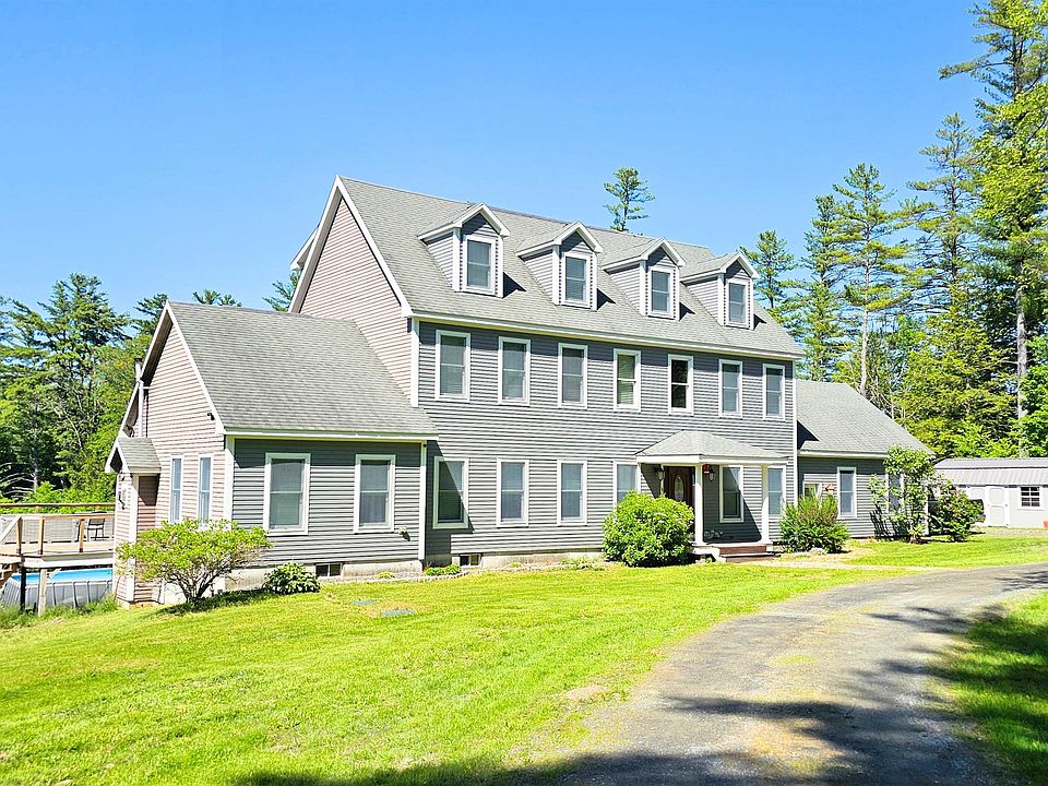 1st image of 320 Old Bow Road