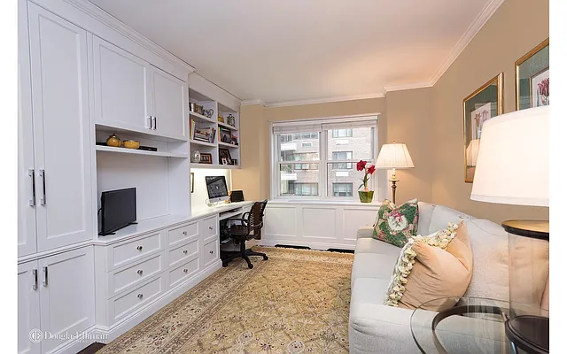 Sold by Douglas Elliman | media 26