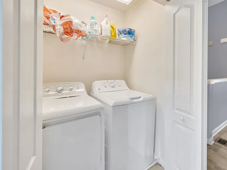 4427 Barnstead Dr — Photo 16