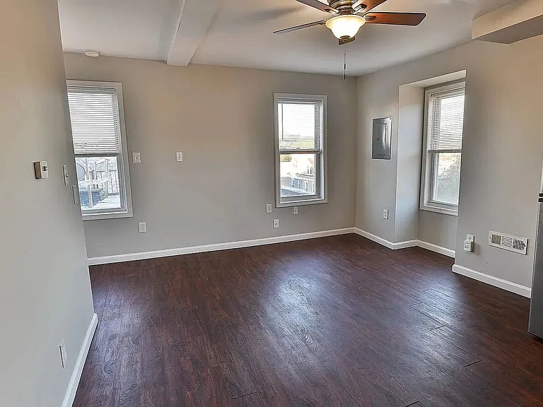 1540 N 5th St — Photo 5