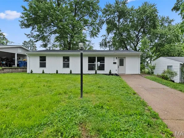 9525 Stansberry Ave, Saint Louis, MO 63134