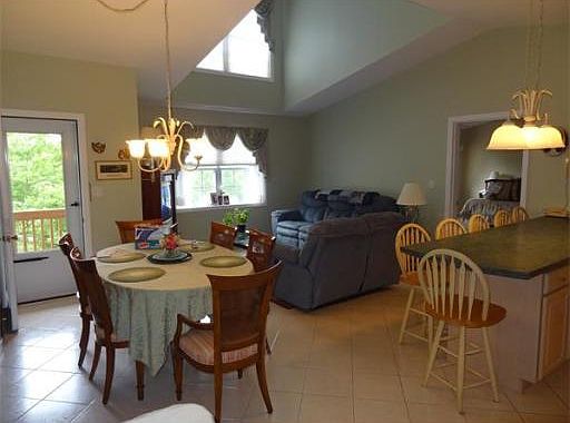 3rd image of 122 Eagle Dr