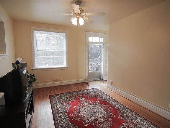 4th image of 4931 Magnolia Ave #2F
