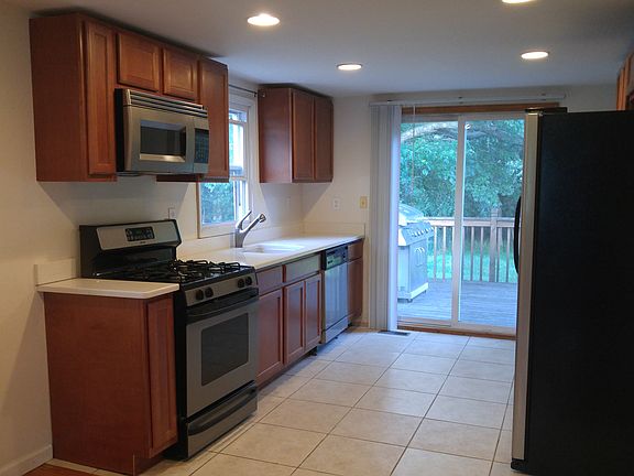 2nd image of 52 Hudson Dr