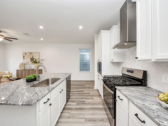 4th image of 2934 Concord Village Way