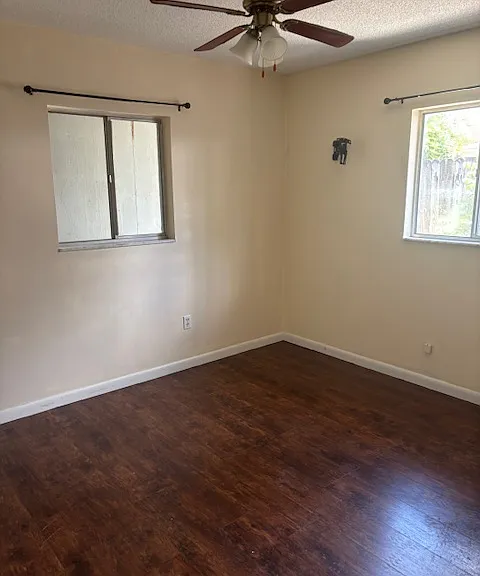 821 Indiana Ave #10 — Photo 8