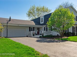 1155 W Illinois Ave, Palatine, IL 60067