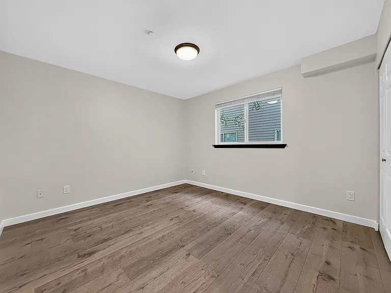 113 W Casino Rd #A — Photo 10