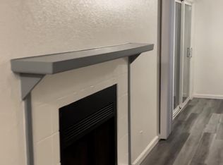 9956 Falcon Meadow Dr, Elk Grove, CA 95624