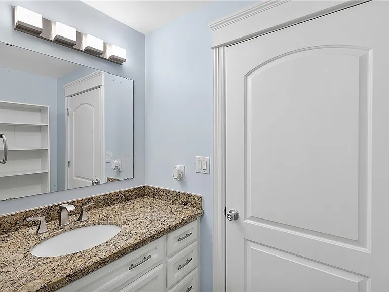 2802 Morrison St #106 — Photo 16