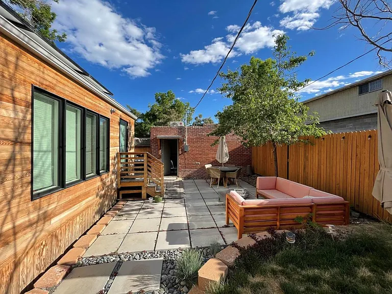 1928 W 40th Ave — Photo 28