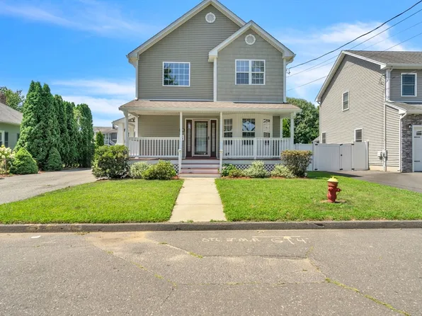 71 Kaveney St, Chicopee, MA 01020