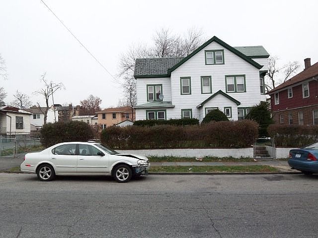 1st image of 317 S 2nd Ave