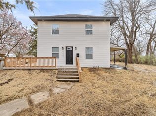 9519 E Truman Rd, Independence, MO 64052