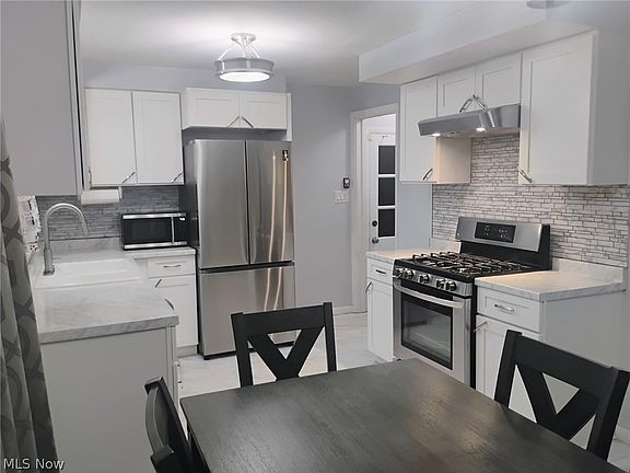 4th image of 5007 Sheridan Rd