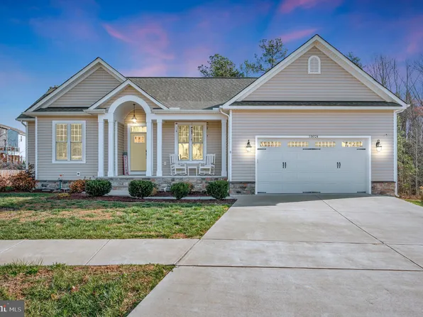 18024 Coolidge Ln, Bowling Green, VA 22427