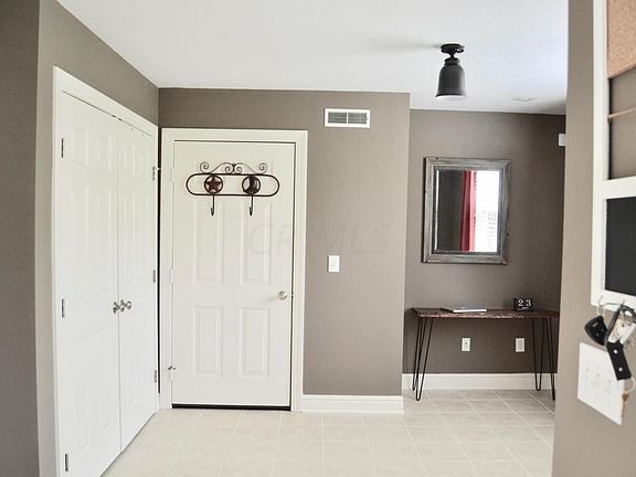 3rd image of 1403 Upper Green Cir